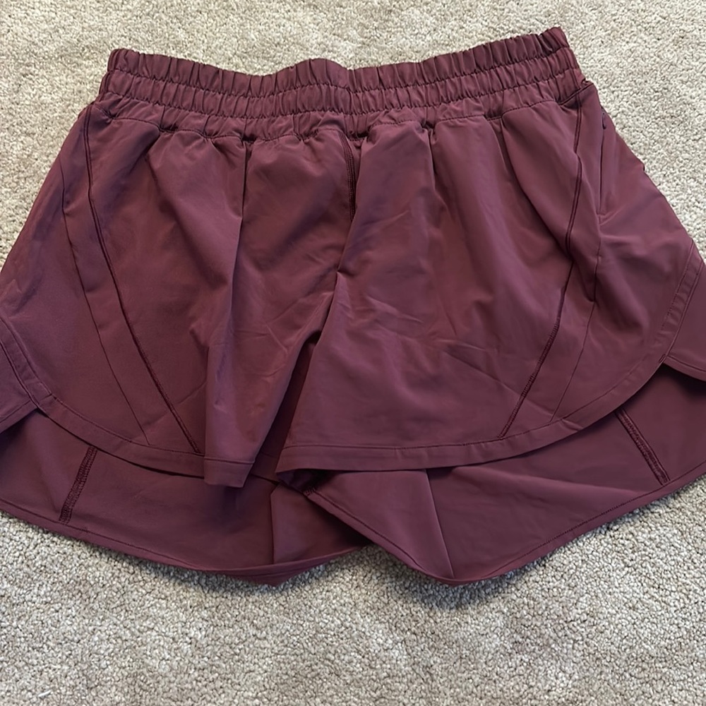 Lululemon tracker 4 inch short